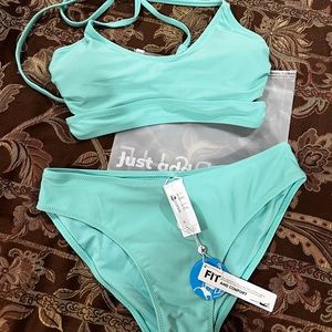 Small, teal, never worn bikini from cupshe!
